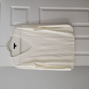 Banana Republic vneck pullover sweater in cream.